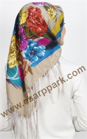 111-0013-26 PİRAMİT PÜSKÜLLÜ EŞARP