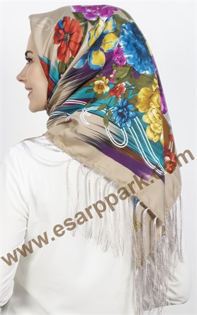 111-0013-26 PİRAMİT PÜSKÜLLÜ EŞARP