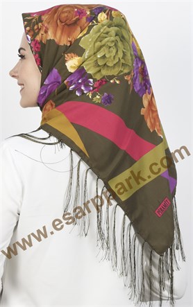 111-0013-41  PİRAMİT PÜSKÜLLÜ EŞARP