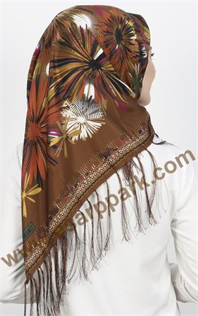 111-0019-06 PİRAMİT PÜSKÜLLÜ EŞARP