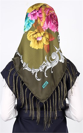 111-0013-02 PİRAMİT PÜSKÜLLÜ EŞARP