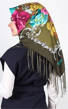 111-0013-02 PİRAMİT PÜSKÜLLÜ EŞARP