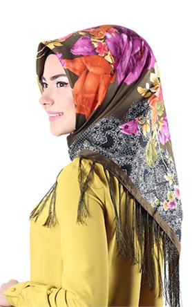 111-0013-23 PİRAMİT PÜSKÜLLÜ EŞARP