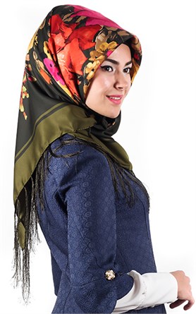 111-0012-08 PİRAMİT PÜSKÜLLÜ EŞARP