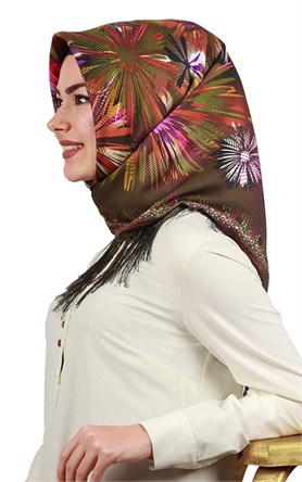 111-0020-05 PİRAMİT PÜSKÜLLÜ EŞARP