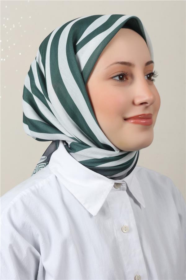 Lux Soft Pamuklu Eşarp 4040-213 Zümrüt 