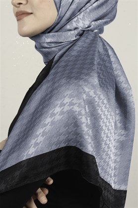 Monogram Şal 149-14 Füme