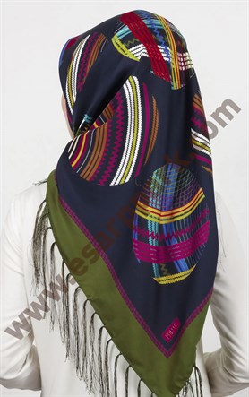 Piramit Püsküllü Eşarp 111-0023-07