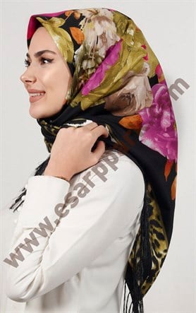 Piramit Püsküllü Eşarp 111-0023-100