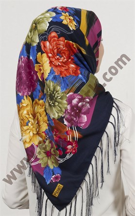 Piramit Püsküllü Eşarp 111-0023-105