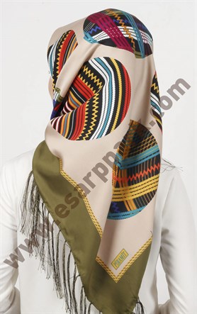 Piramit Püsküllü Eşarp 111-0023-13