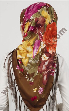 Piramit Püsküllü Eşarp 111-0023-74