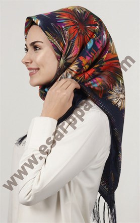 Piramit Püsküllü Eşarp 111-0023-84