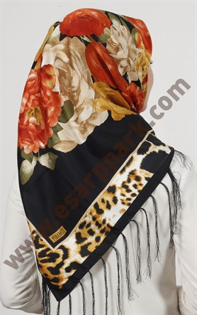 Piramit Püsküllü Eşarp 111-0023-98