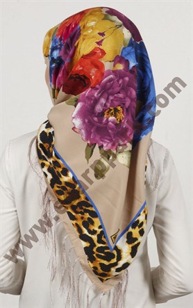 Piramit Püsküllü Eşarp 111-0023-99