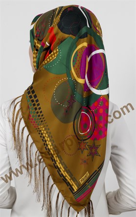 Piramit Püsküllü Eşarp 111-0024-04