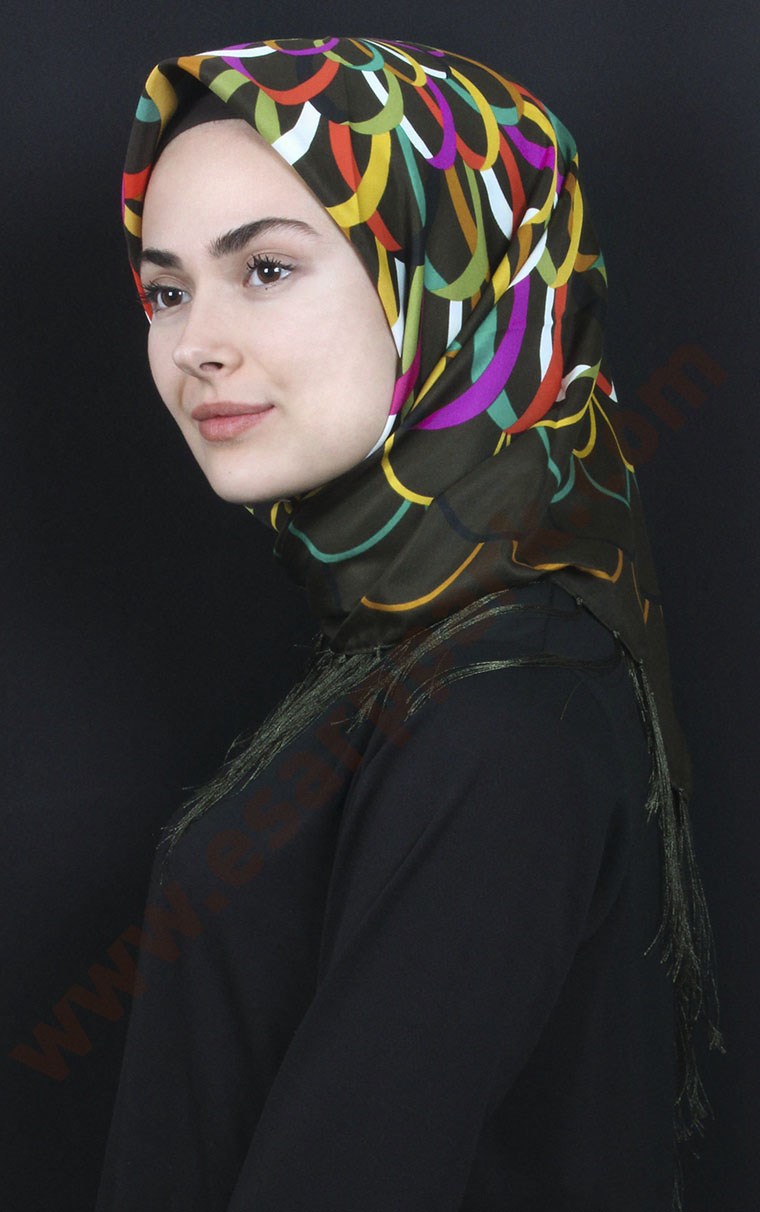 111-0013-33  PİRAMİT PÜSKÜLLÜ EŞARP