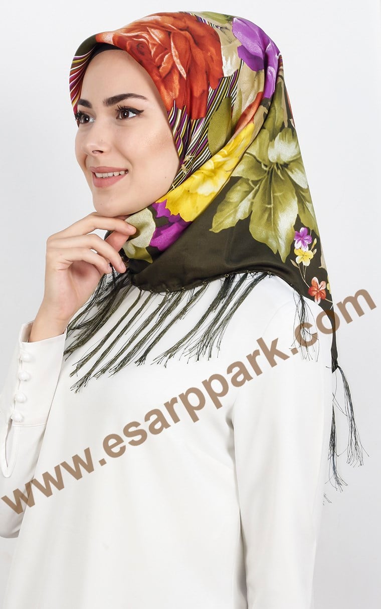 111-0015-06 PİRAMİT PÜSKÜLLÜ EŞARP