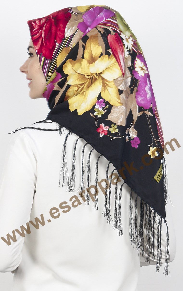 111-0016-04 PİRAMİT PÜSKÜLLÜ EŞARP