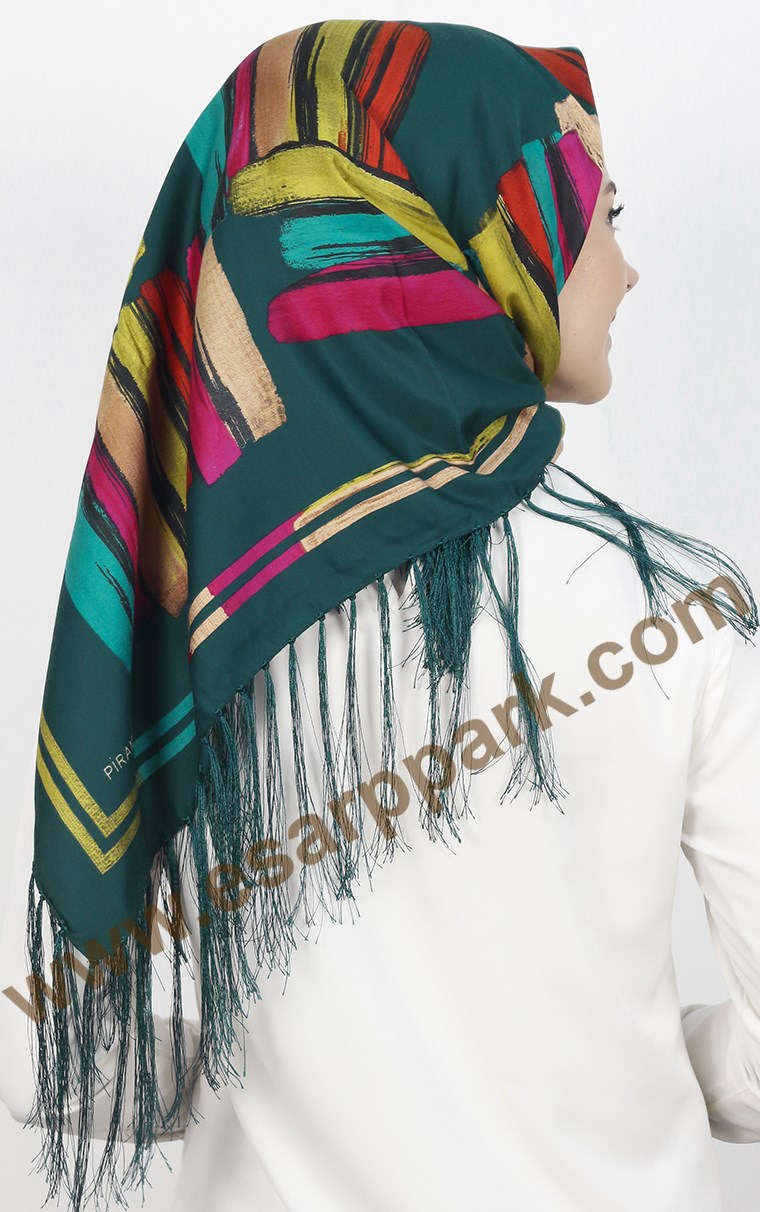 111-0016-05 PİRAMİT PÜSKÜLLÜ EŞARP