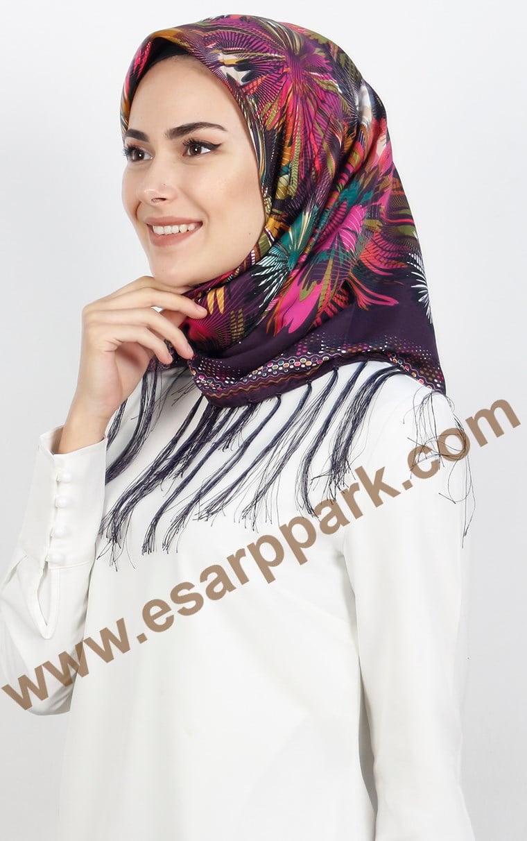 111-0016-09 PİRAMİT PÜSKÜLLÜ EŞARP