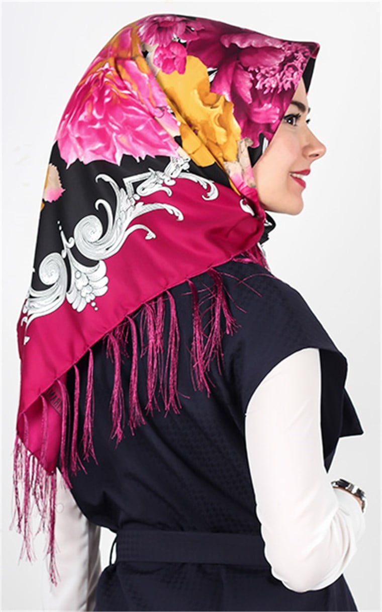 111-0013-13 PİRAMİT PÜSKÜLLÜ EŞARP