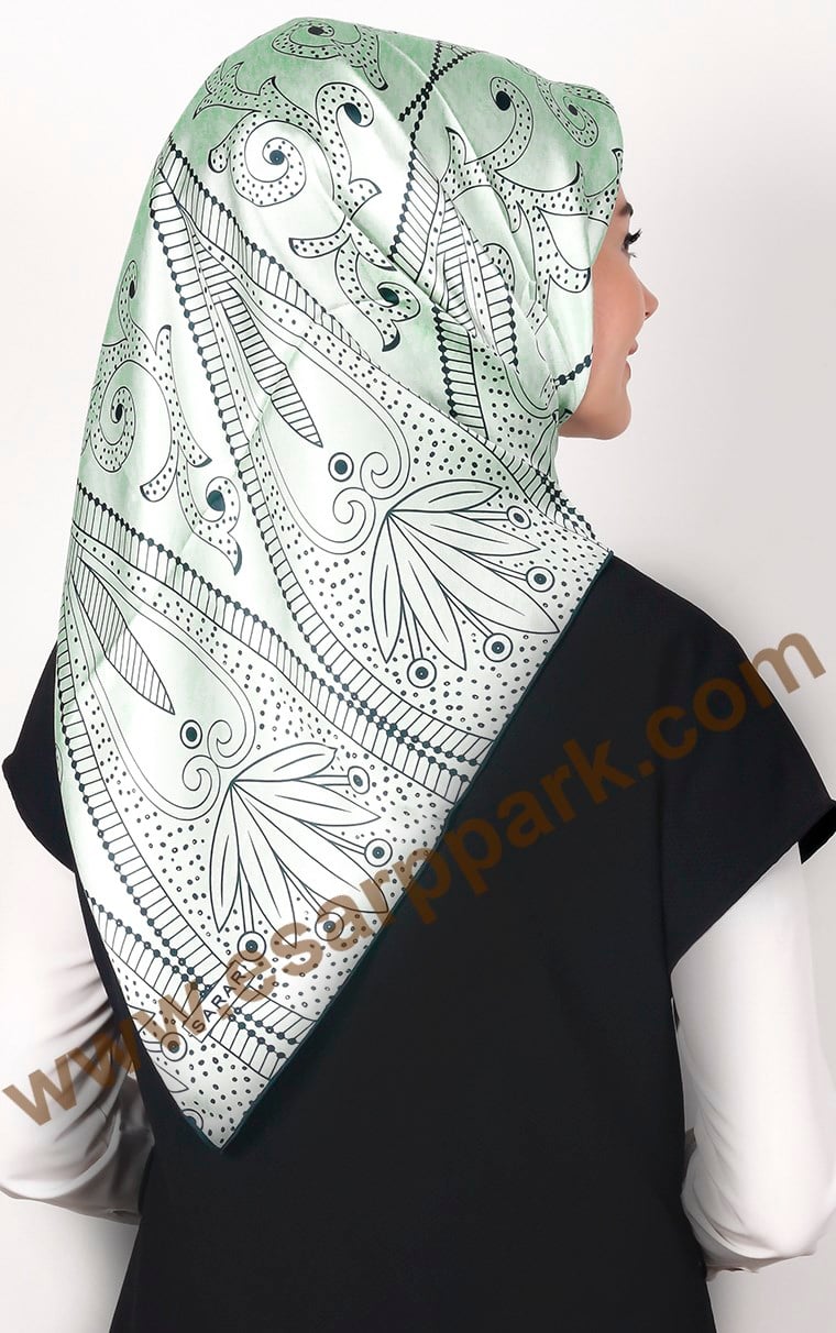 1399-7 SARAR İPEK EŞARP