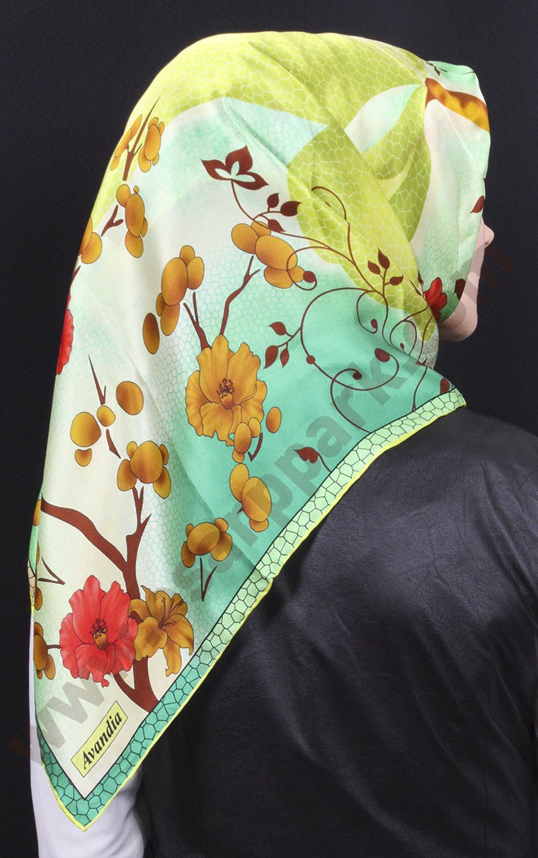 528-0001-26 %30 İPEK EŞARP