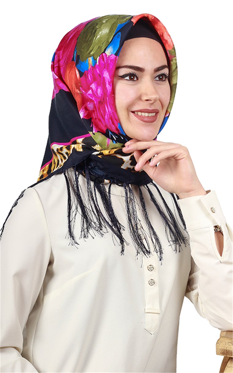 111-0017-06 PİRAMİT PÜSKÜLLÜ EŞARP