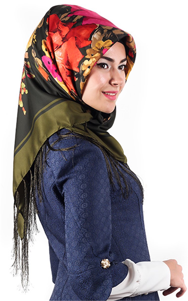 111-0012-08 PİRAMİT PÜSKÜLLÜ EŞARP