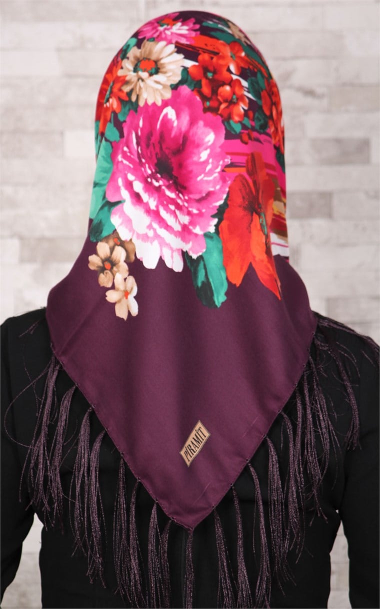 111-0006-04 PİRAMİT PÜSKÜLLÜ EŞARP MÜRDÜM