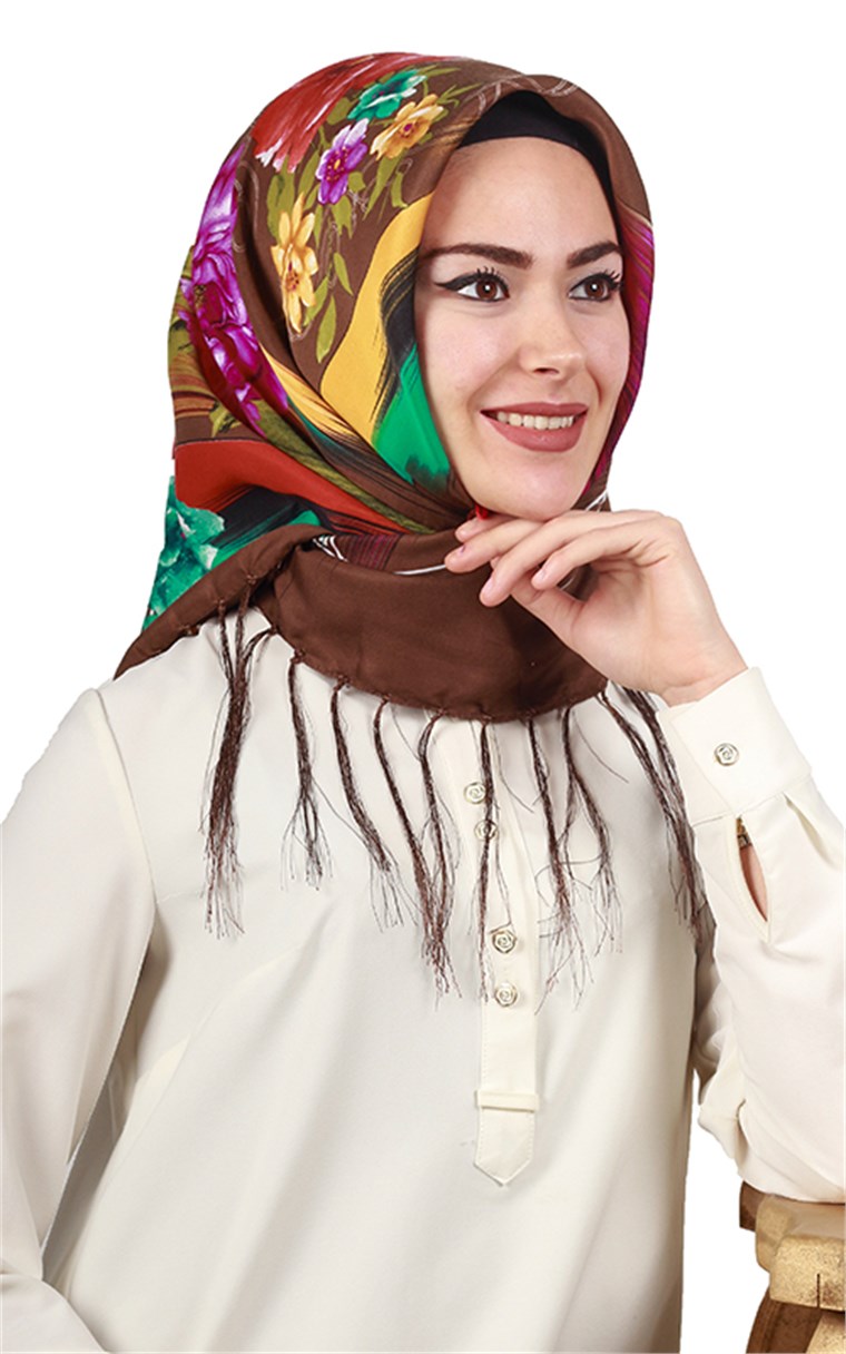 111-0022-06 PİRAMİT PÜSKÜLLÜ EŞARP