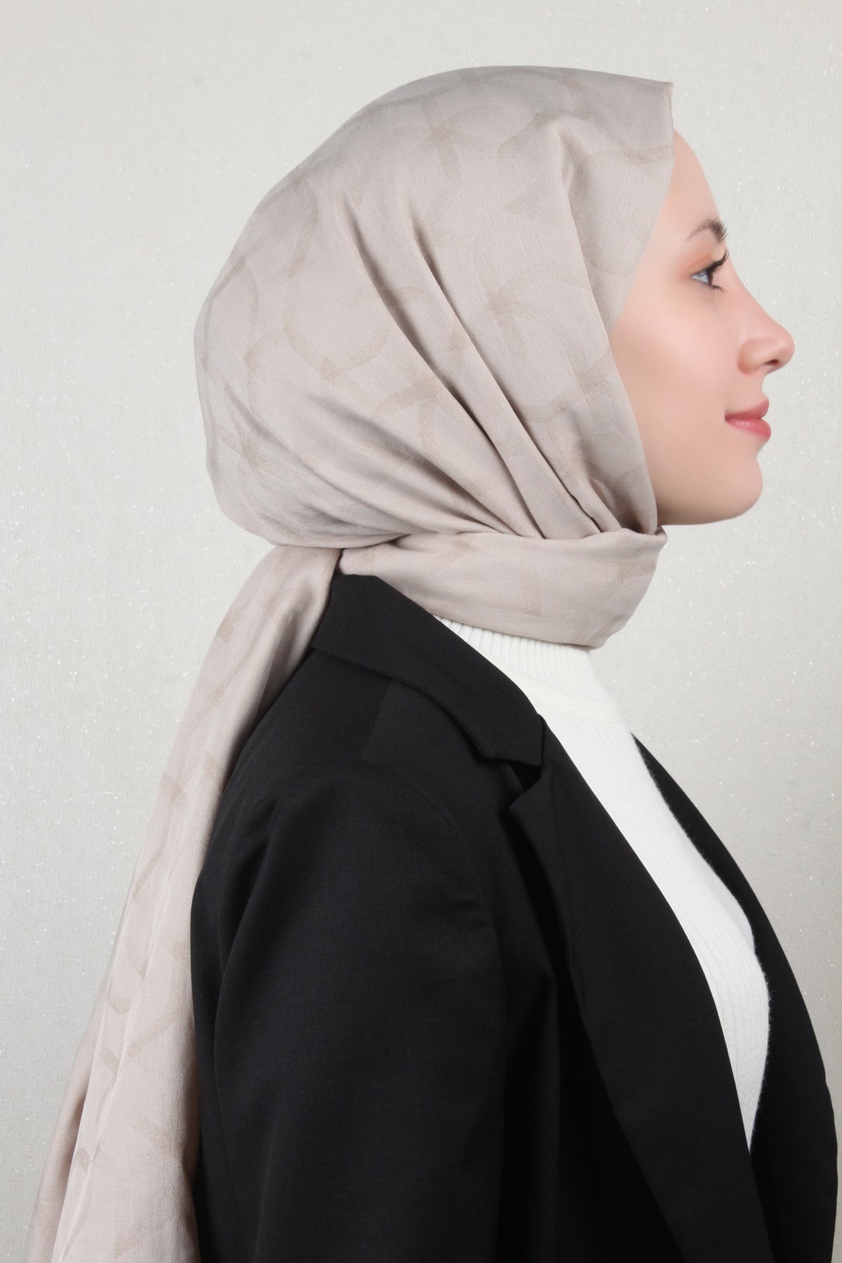 Aker Karma Şal 1040500-932 Bej