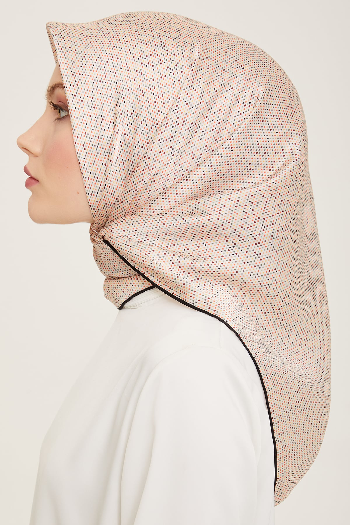 Armine 24 Yaz 9113-82