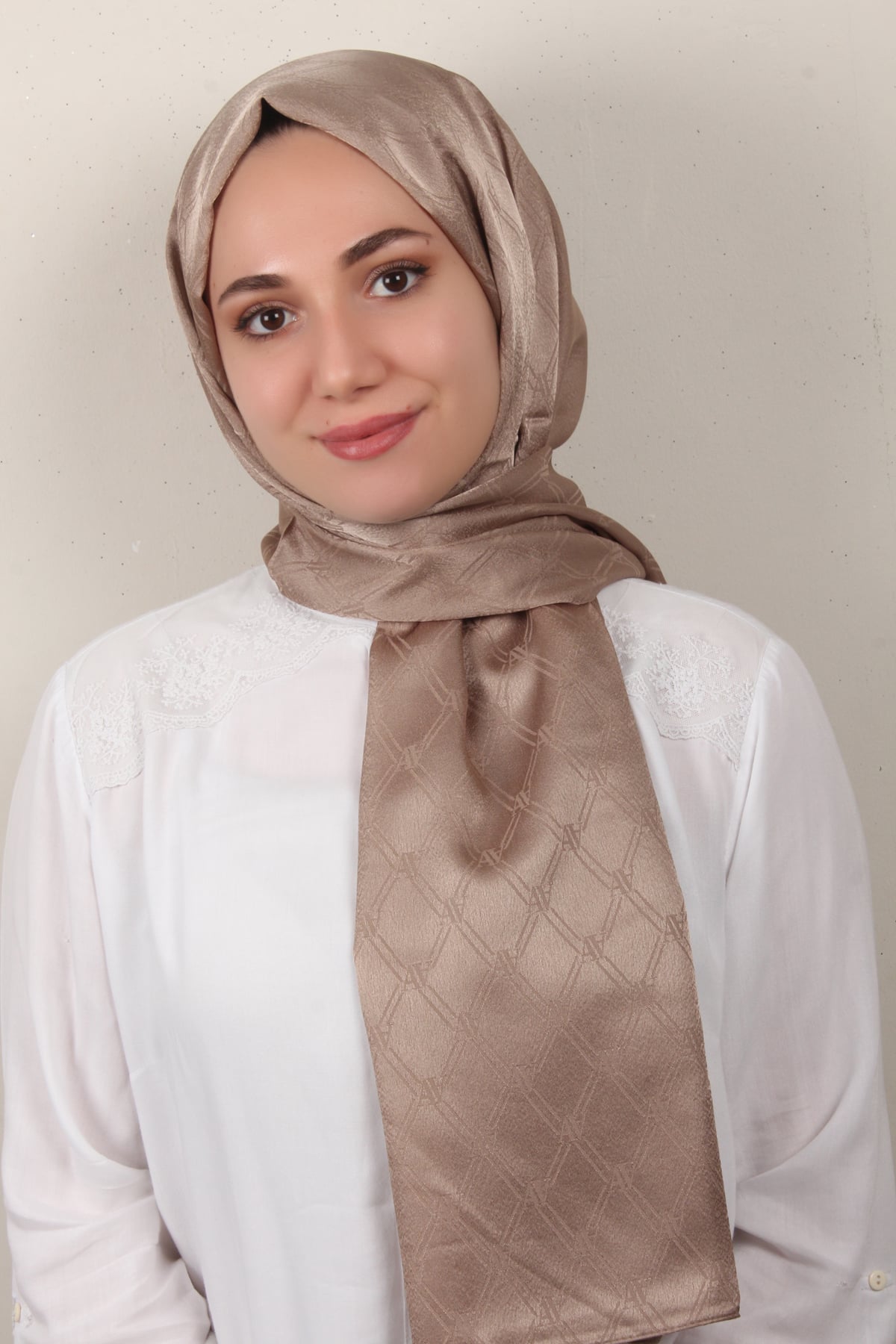 Armine Jakar İpeksi Şal 3106-3 Sütlü Kahve