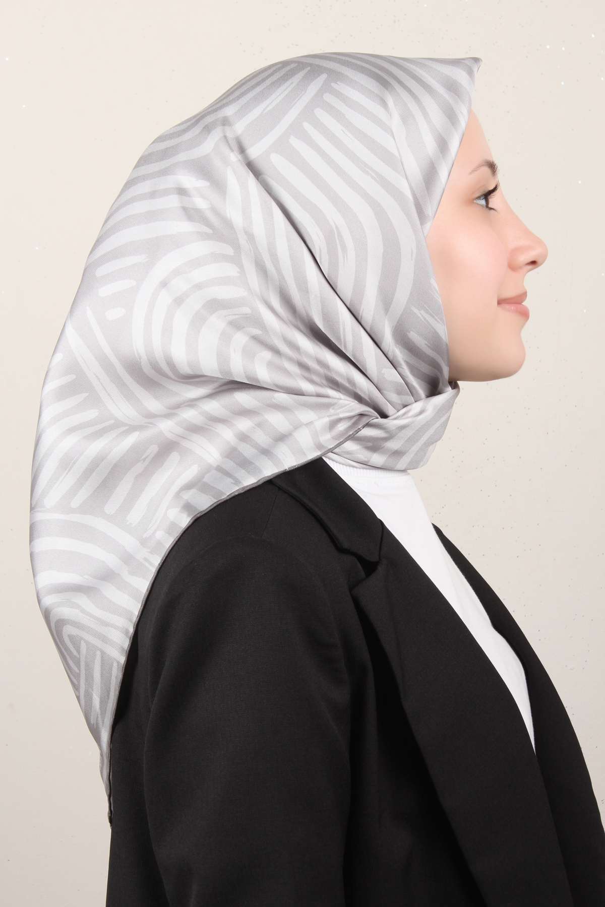 Belli Twil İpek Eşarp 4010-81 Gri
