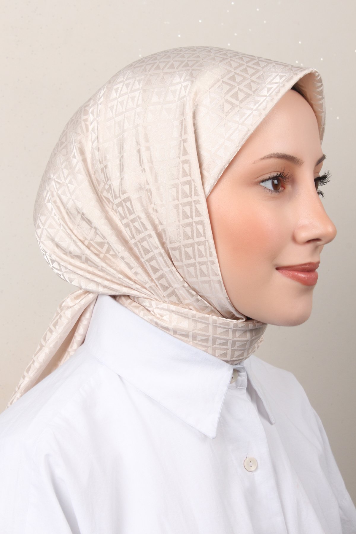 Golden Jakar Eşarp 4139-1