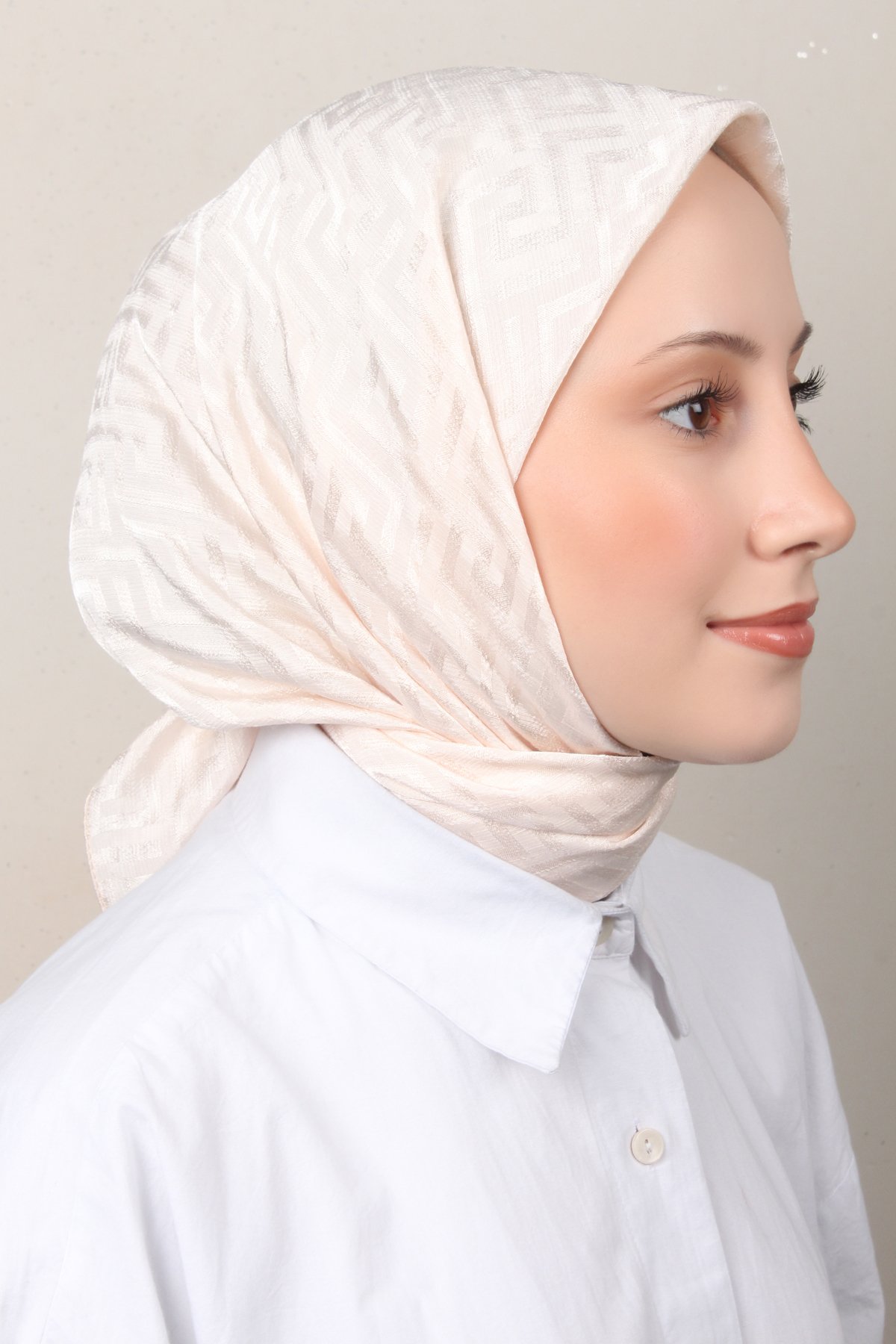 Golden Jakar Eşarp 4202-13