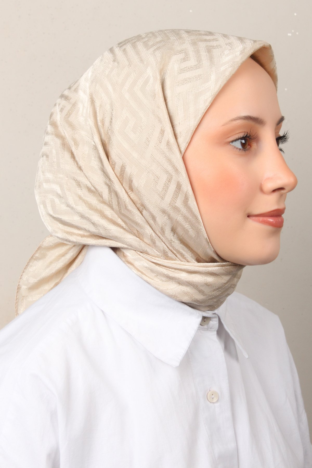 Golden Jakar Eşarp 4202-19