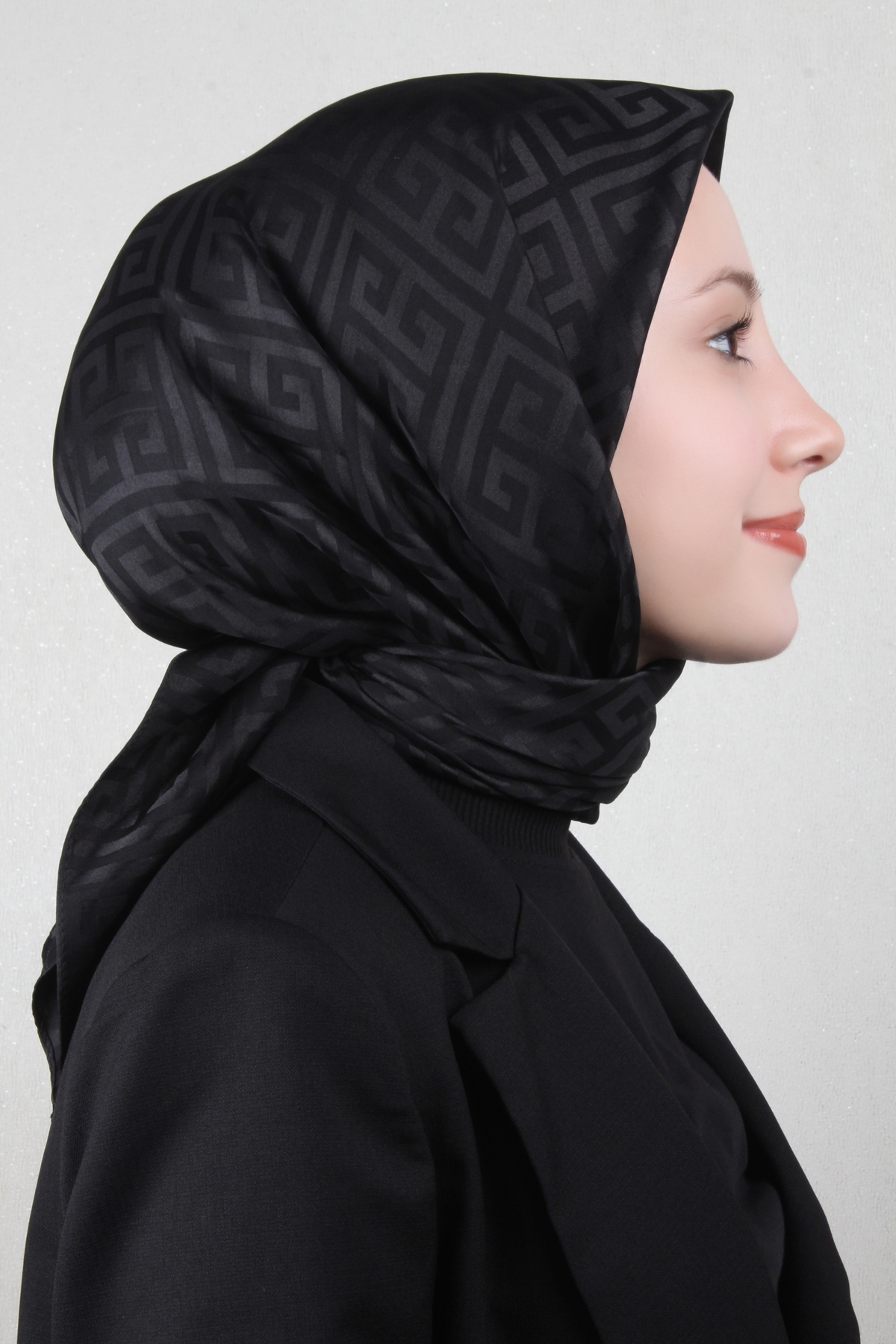 Golden Jakar Eşarp Grift Desen 4118-18 Siyah