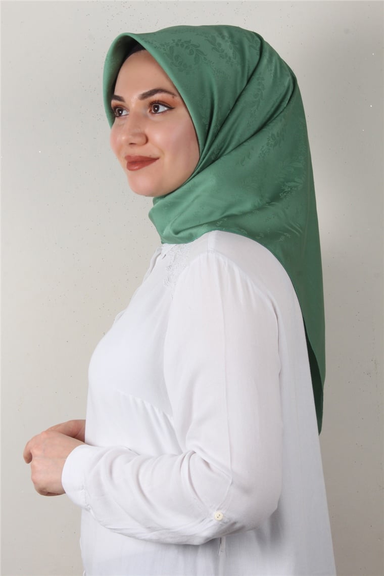 Jakarlı İpeksi Eşarp 3089-8 Benetton