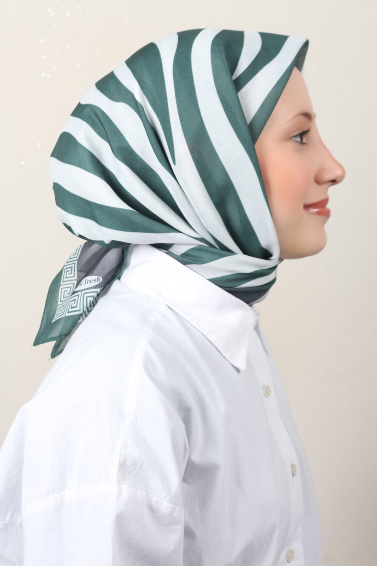 Lux Soft Pamuklu Eşarp 4040-213 Zümrüt 