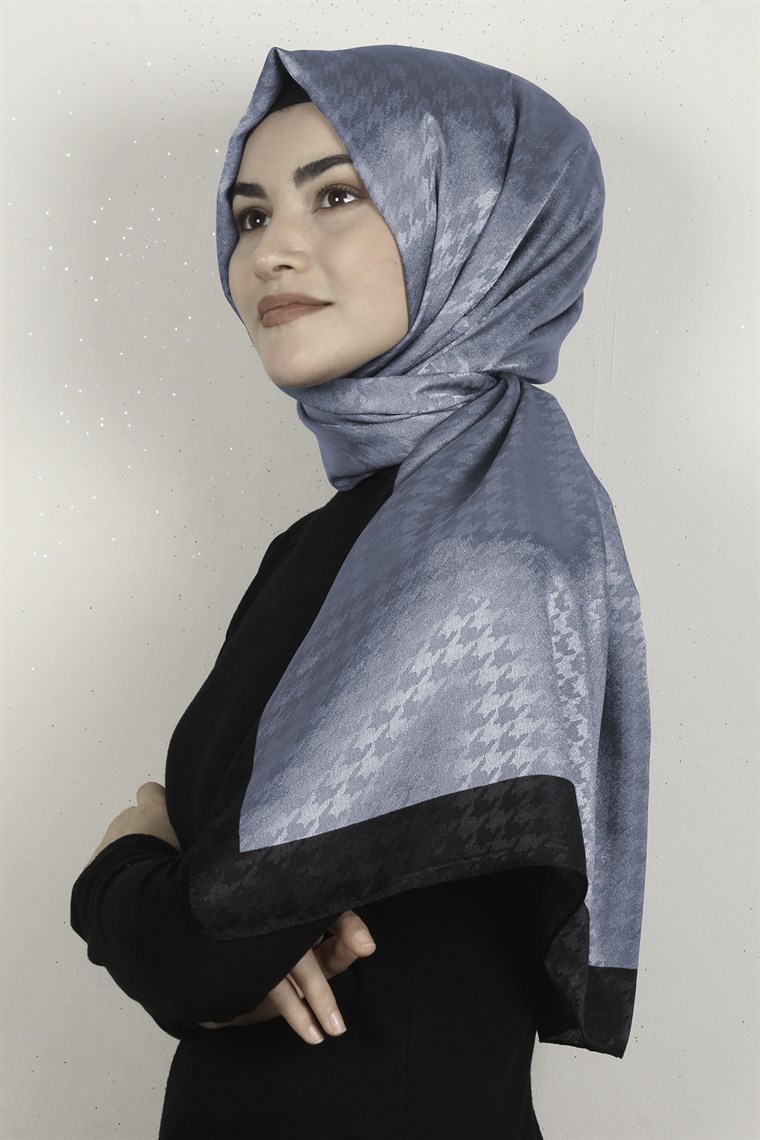 Monogram Şal 149-14 Füme