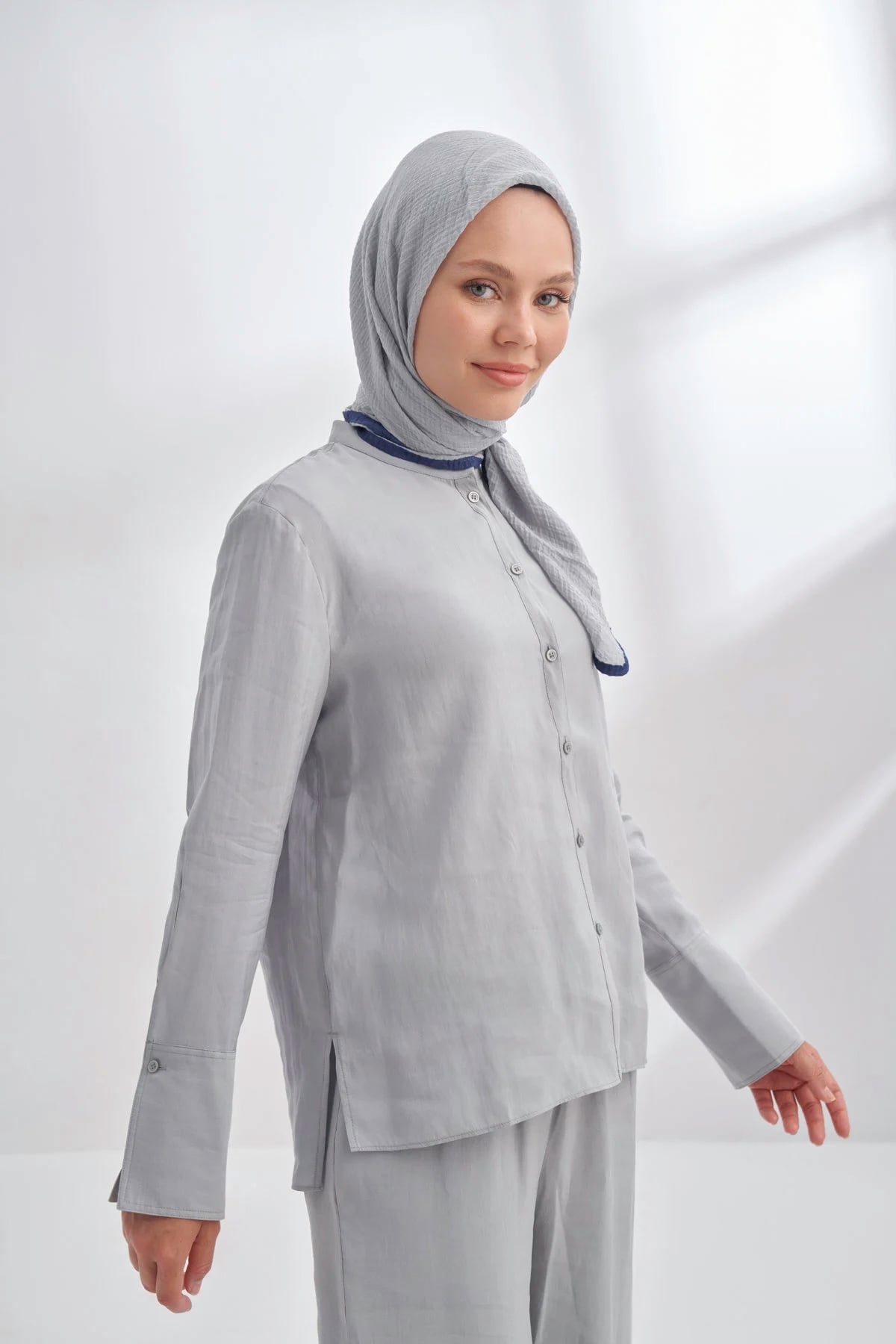 Müslin Biyeli Eşarp 3353-311 Gümüş 