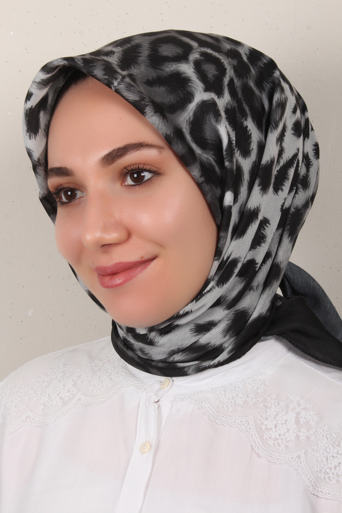 Nirvana Soft Eşarp 3341-9 Siyah-Gri