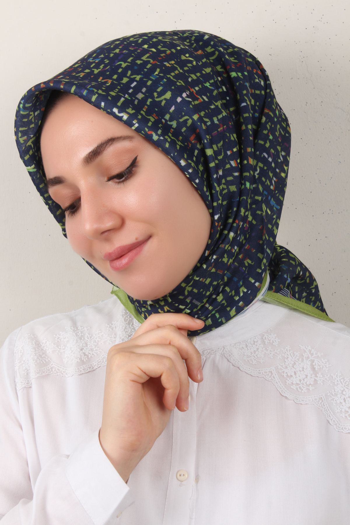 Nirvana Soft Eşarp 3347-10 Lacivert-Fıstık Yeşili