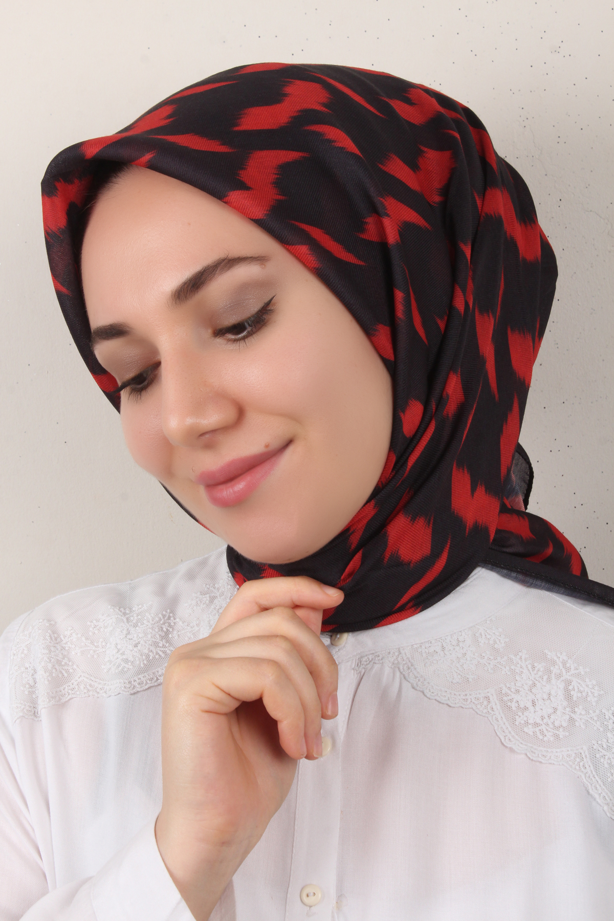 Nirvana Soft Eşarp 3348-25 Siyah-Kırmızı