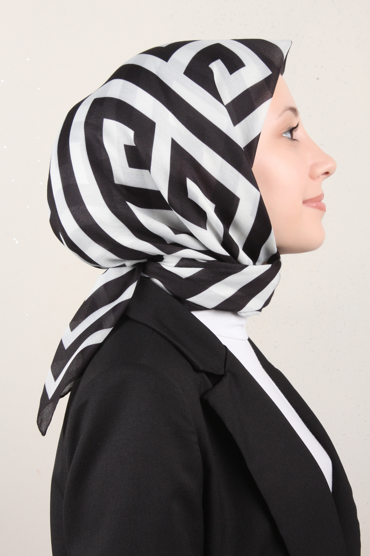 Nirvana Soft Eşarp 8113-2 Siyah-Beyaz