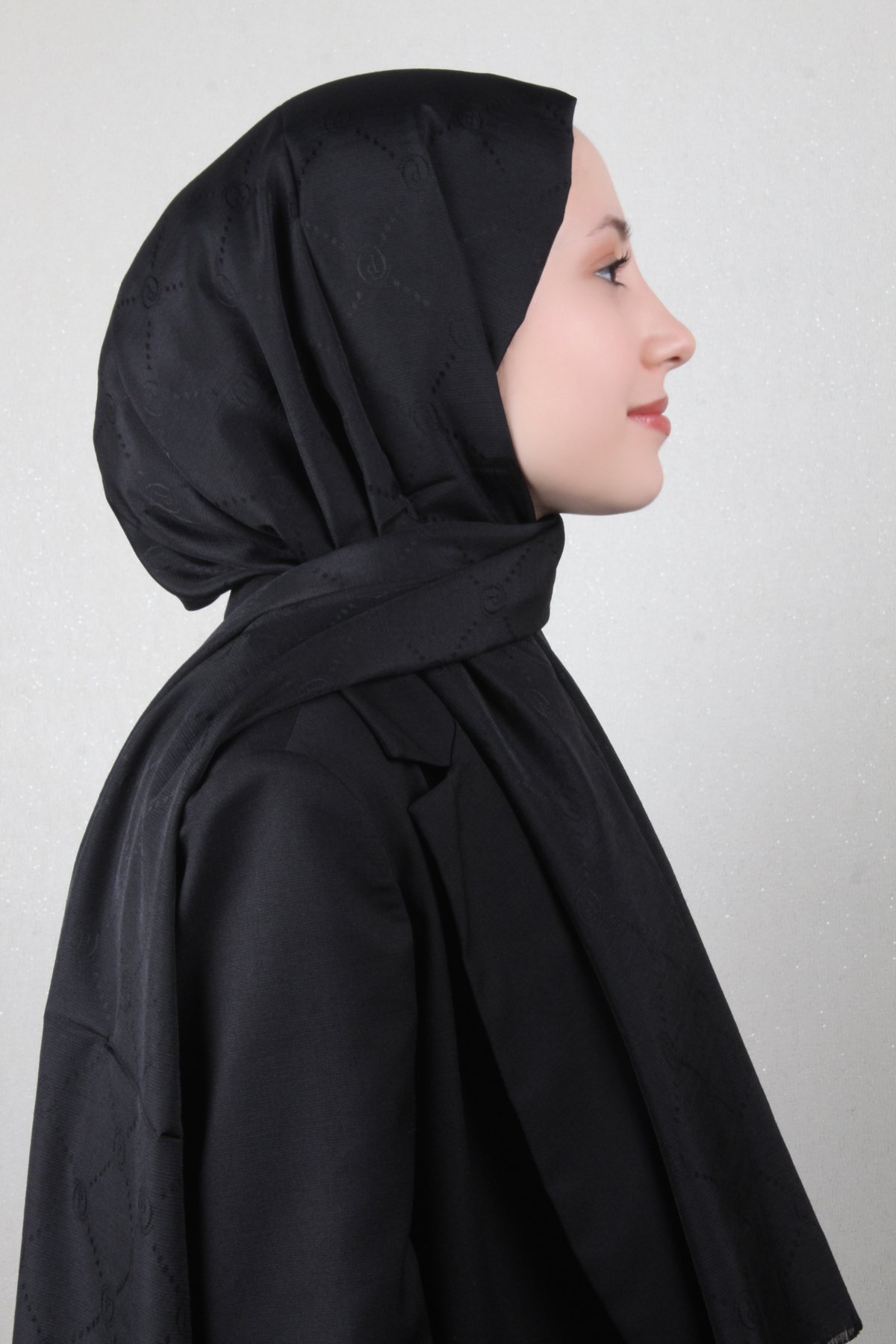 Piramit Monogram Şal 2889-18 Siyah