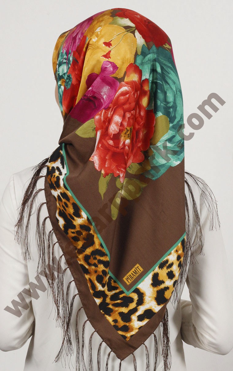 Piramit Püsküllü Eşarp 111-0023-102